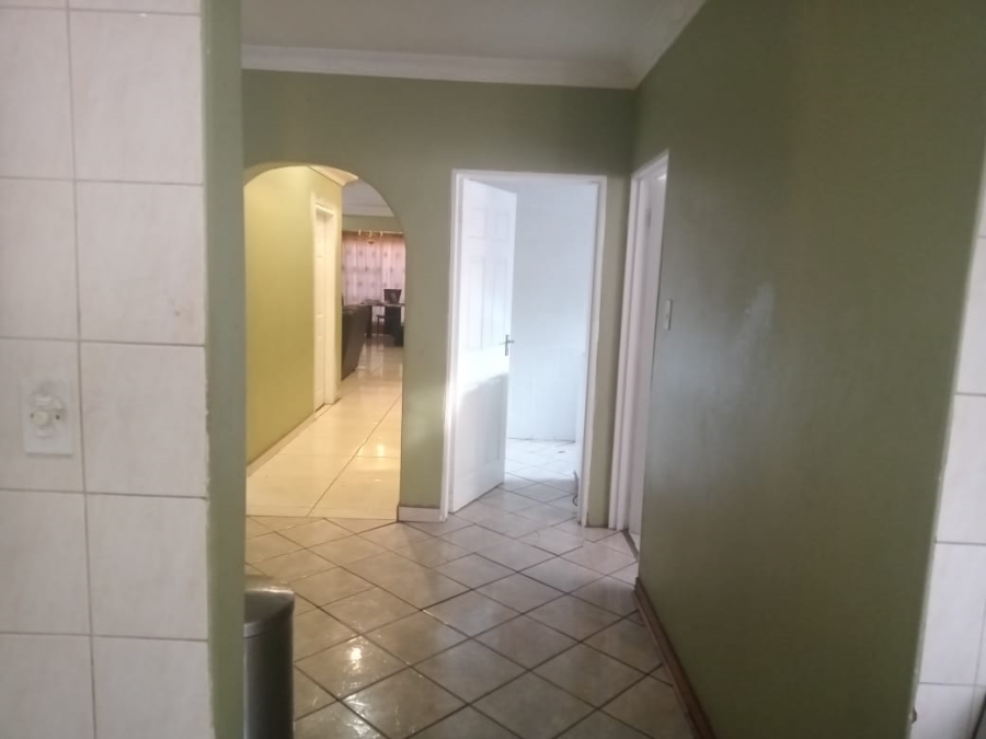 4 Bedroom Property for Sale in Annlin Gauteng