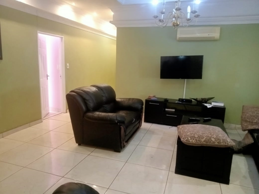 4 Bedroom Property for Sale in Annlin Gauteng