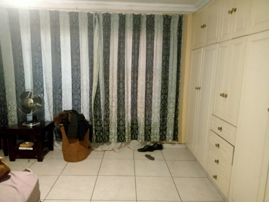4 Bedroom Property for Sale in Annlin Gauteng