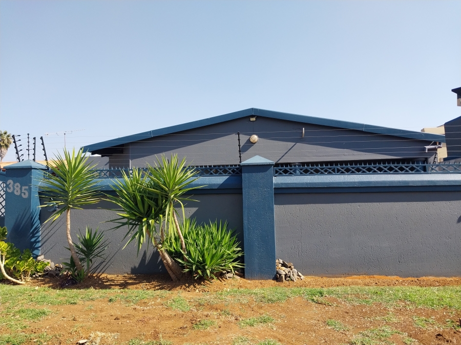 To Let 3 Bedroom Property for Rent in Eersterust Gauteng