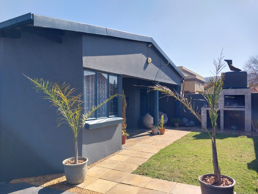 To Let 3 Bedroom Property for Rent in Eersterust Gauteng