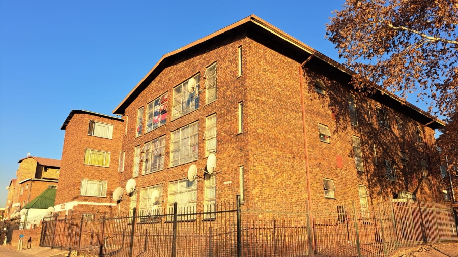 1 Bedroom Property for Sale in Pretoria West Gauteng