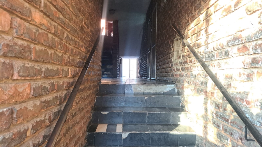 1 Bedroom Property for Sale in Pretoria West Gauteng