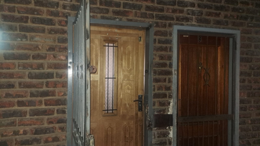 1 Bedroom Property for Sale in Pretoria West Gauteng