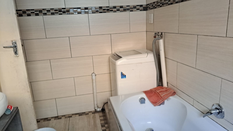 1 Bedroom Property for Sale in Pretoria West Gauteng