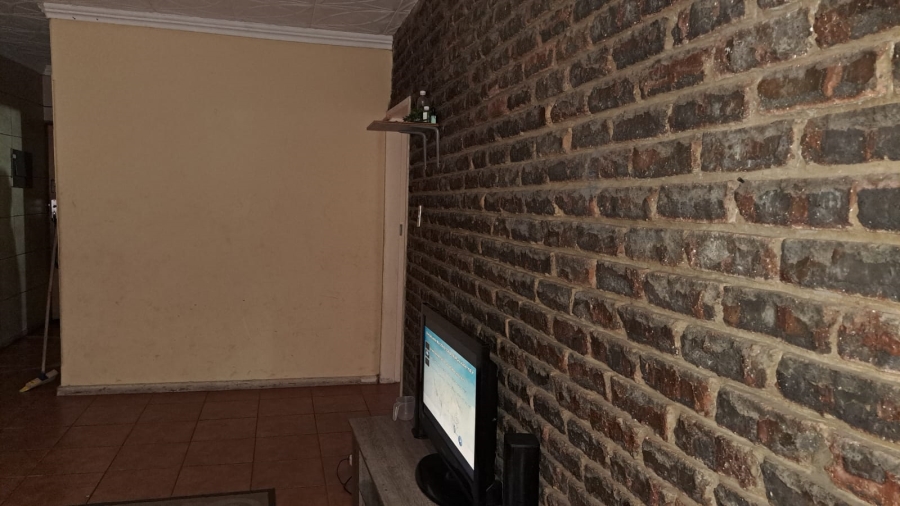 1 Bedroom Property for Sale in Pretoria West Gauteng