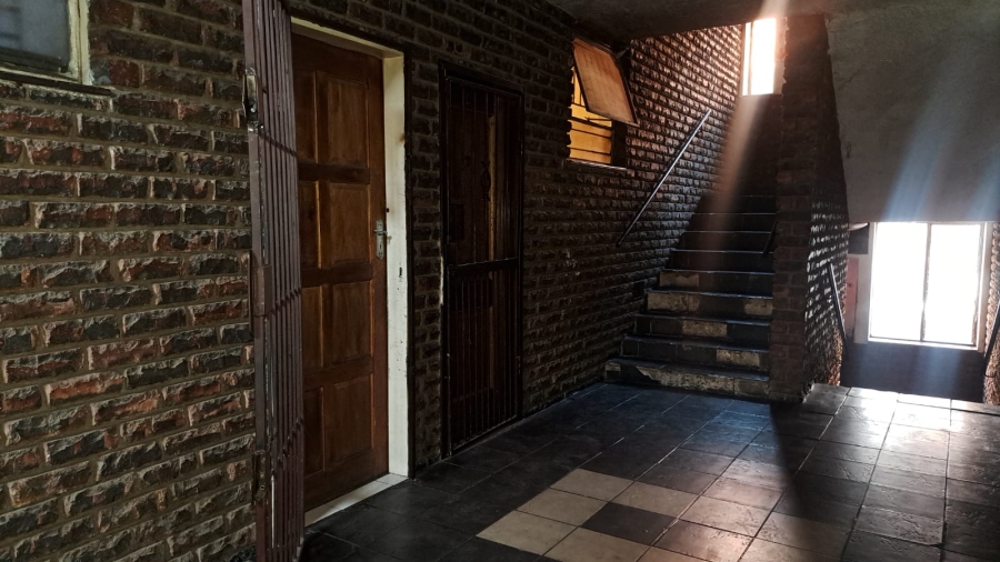 1 Bedroom Property for Sale in Pretoria West Gauteng