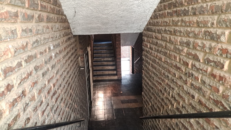 1 Bedroom Property for Sale in Pretoria West Gauteng