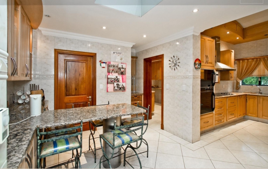 5 Bedroom Property for Sale in Bassonia Gauteng