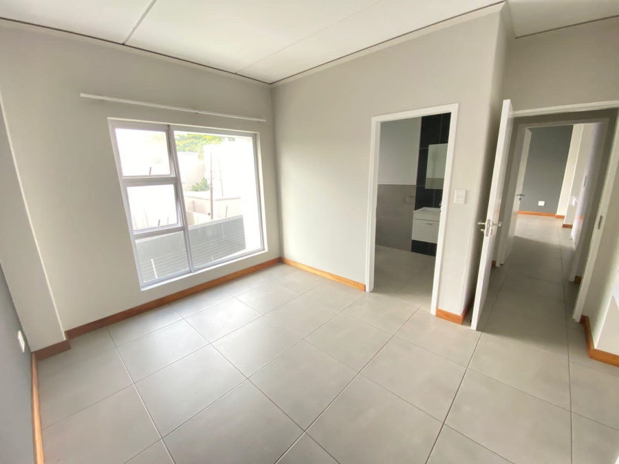 3 Bedroom Property for Sale in Bryanston Gauteng