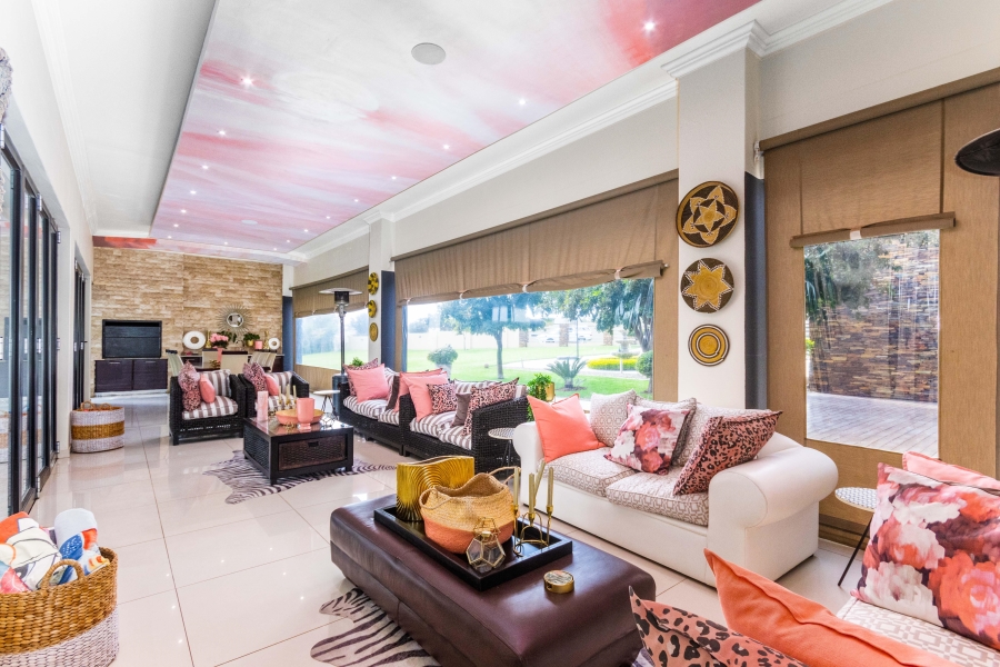 8 Bedroom Property for Sale in Blue Hills Equestrian Estate Gauteng