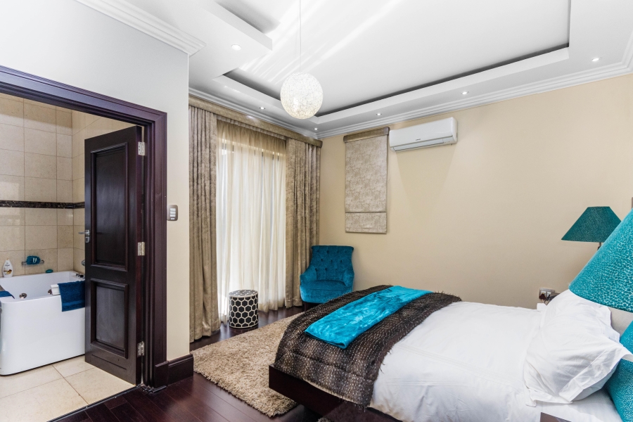 8 Bedroom Property for Sale in Blue Hills Equestrian Estate Gauteng