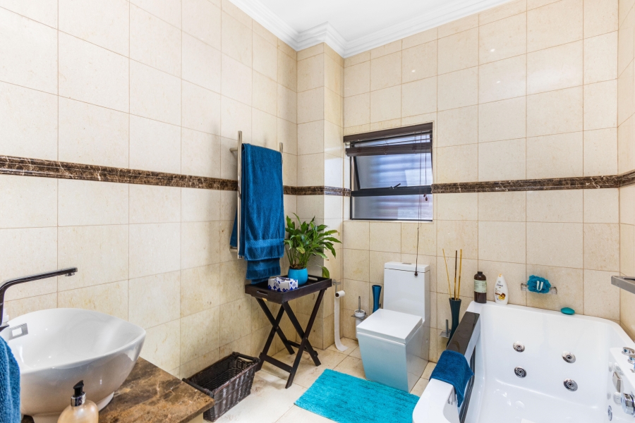 8 Bedroom Property for Sale in Blue Hills Equestrian Estate Gauteng