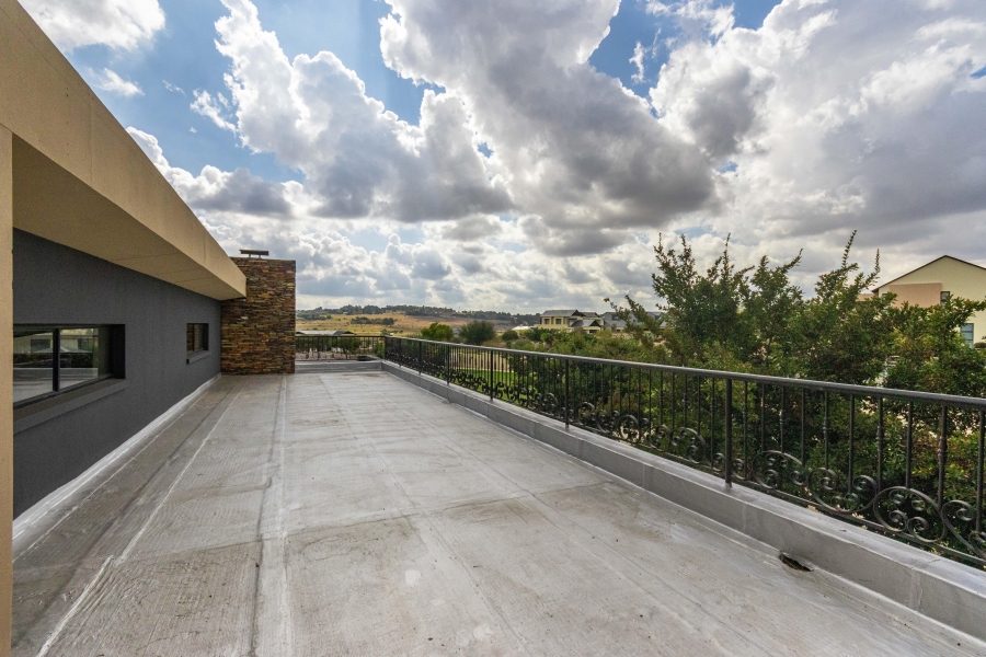 8 Bedroom Property for Sale in Blue Hills Equestrian Estate Gauteng