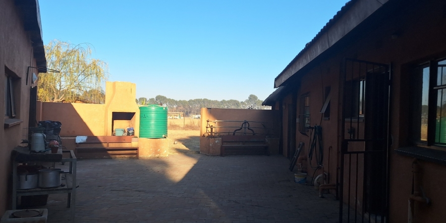 2 Bedroom Property for Sale in Zuurfontein Gauteng