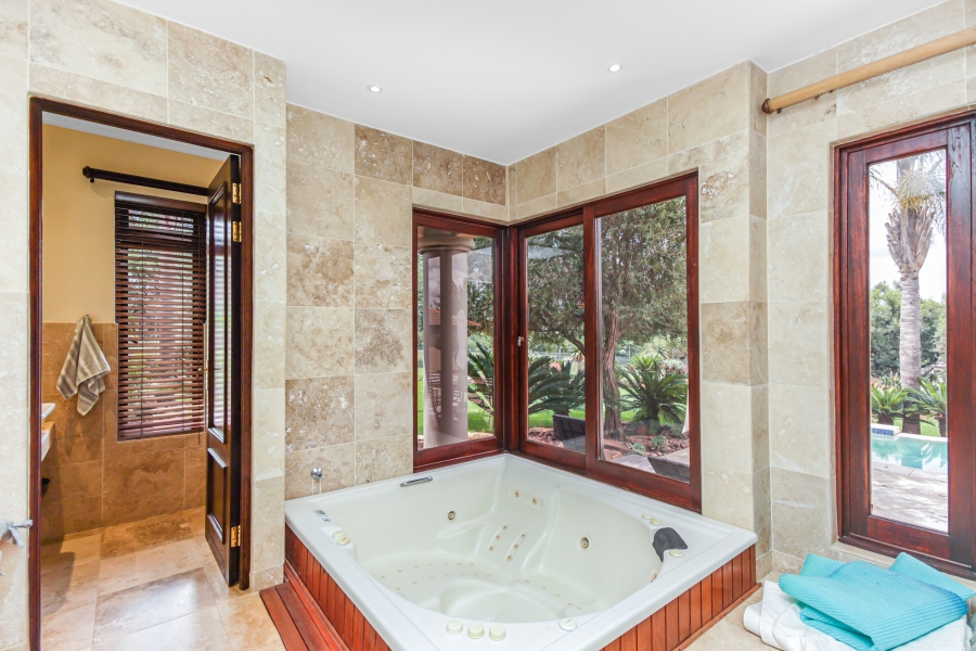 6 Bedroom Property for Sale in Saddlebrook Estate Gauteng