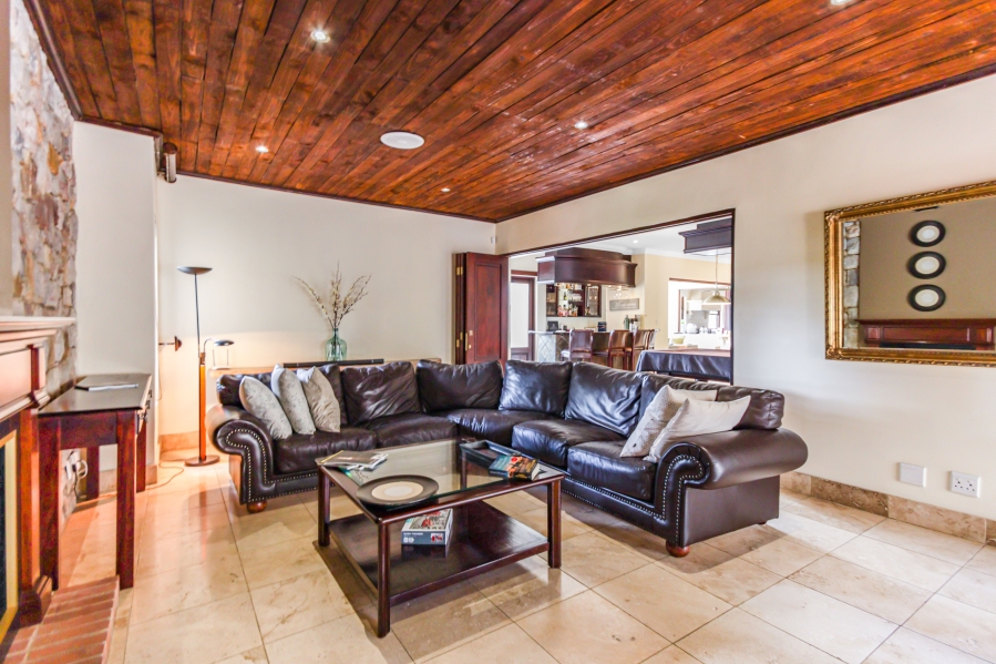 6 Bedroom Property for Sale in Saddlebrook Estate Gauteng