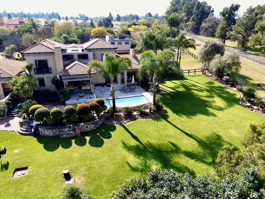 6 Bedroom Property for Sale in Saddlebrook Estate Gauteng