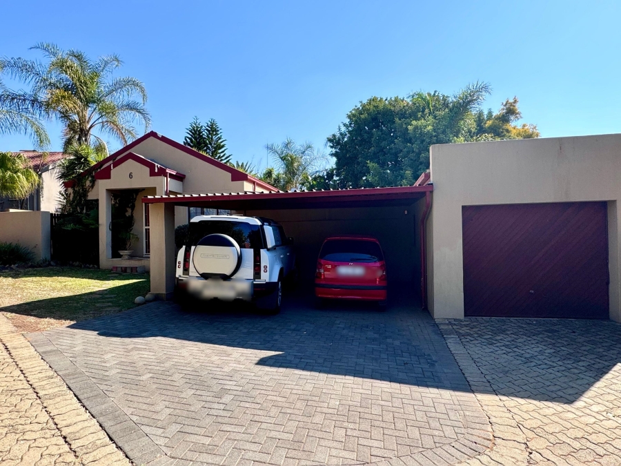 2 Bedroom Property for Sale in Zwartkop Gauteng