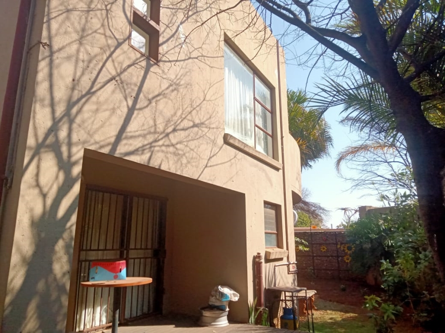 3 Bedroom Property for Sale in Sinoville Gauteng