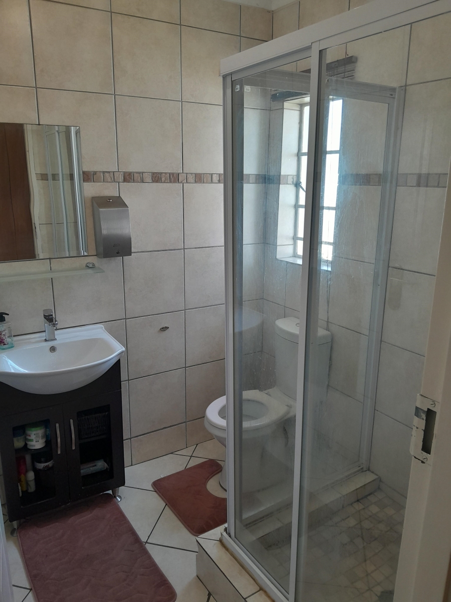 3 Bedroom Property for Sale in Kosmosdal Gauteng