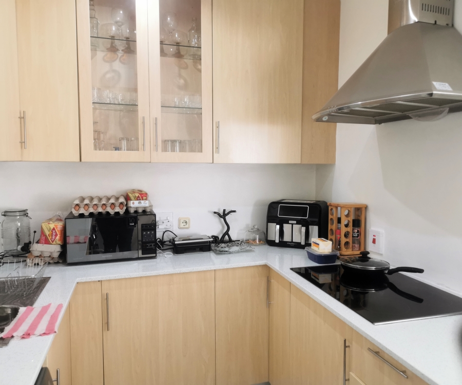 To Let 1 Bedroom Property for Rent in Constantia Kloof Gauteng