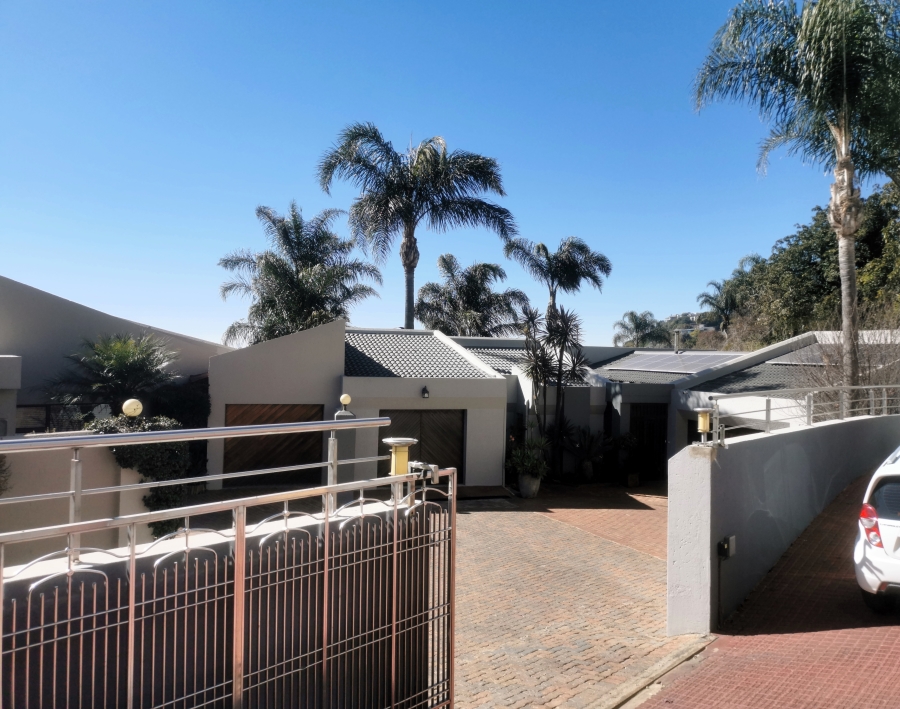To Let 1 Bedroom Property for Rent in Constantia Kloof Gauteng