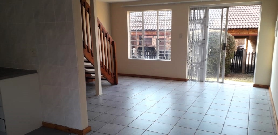 To Let 2 Bedroom Property for Rent in Zwartkop Gauteng