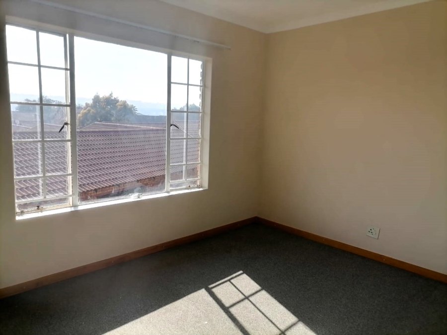 To Let 2 Bedroom Property for Rent in Zwartkop Gauteng