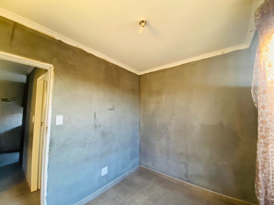 2 Bedroom Property for Sale in Savanna City Gauteng