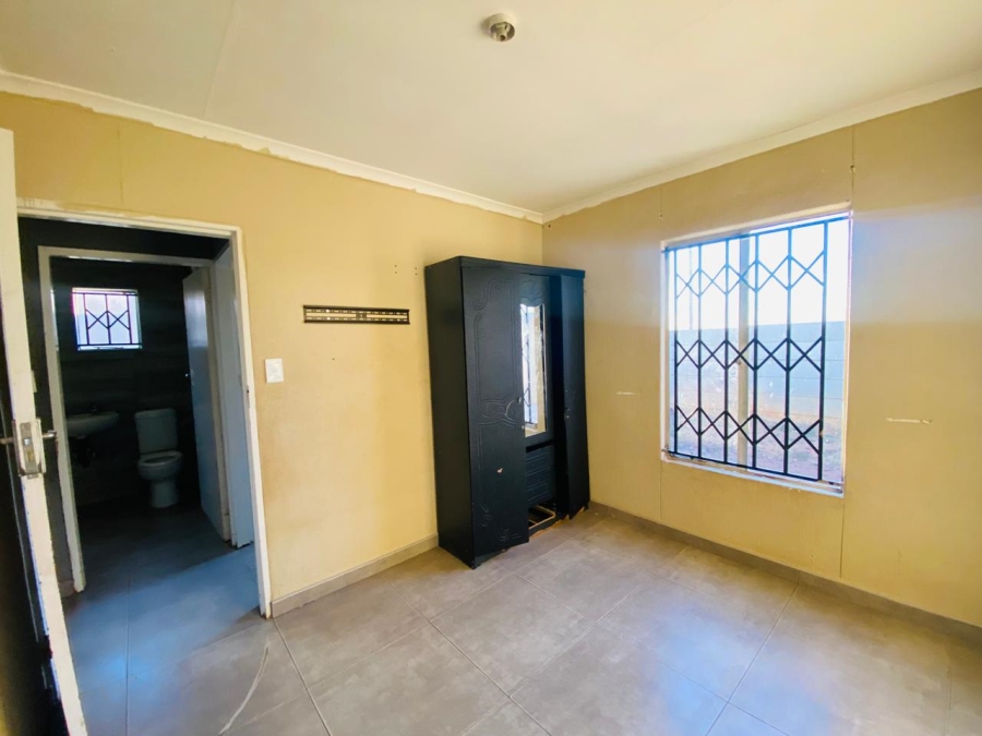 2 Bedroom Property for Sale in Savanna City Gauteng