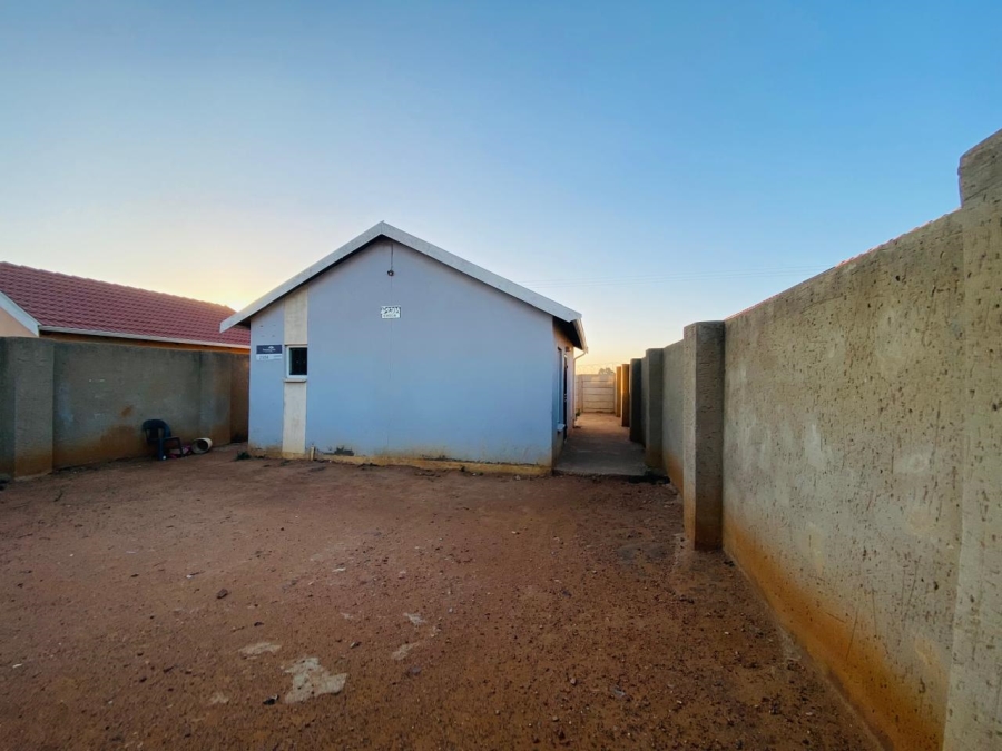 2 Bedroom Property for Sale in Savanna City Gauteng