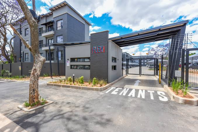 2 Bedroom Property for Sale in Waverley Gauteng