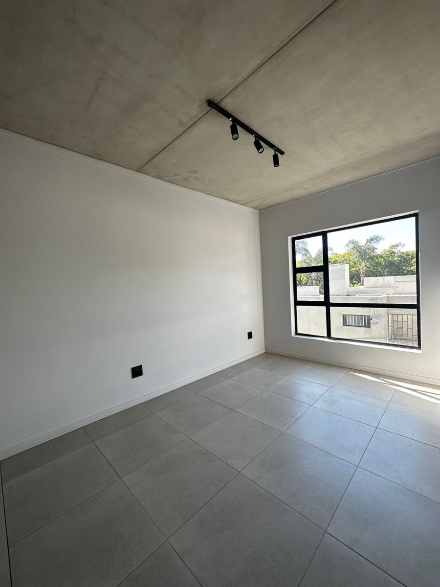 2 Bedroom Property for Sale in Waverley Gauteng