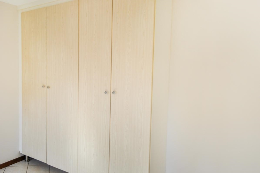 2 Bedroom Property for Sale in Noordwyk Gauteng