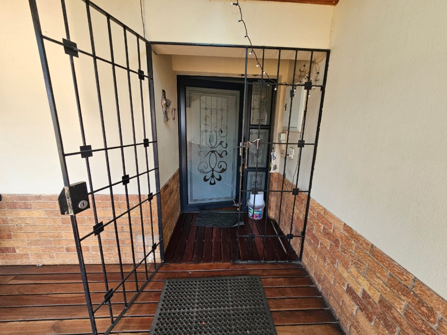 3 Bedroom Property for Sale in Northmead Gauteng