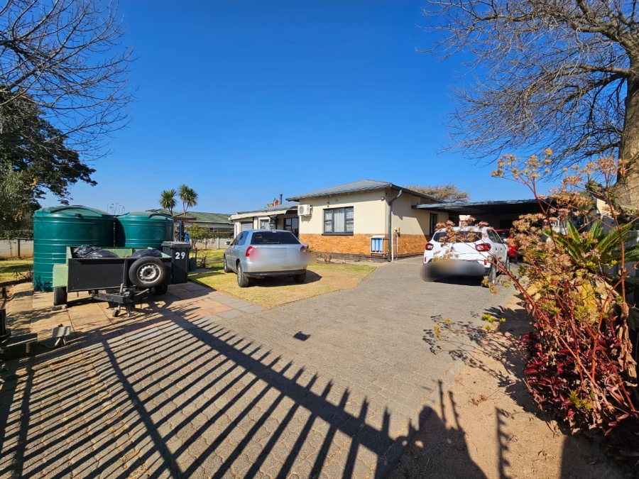 3 Bedroom Property for Sale in Northmead Gauteng