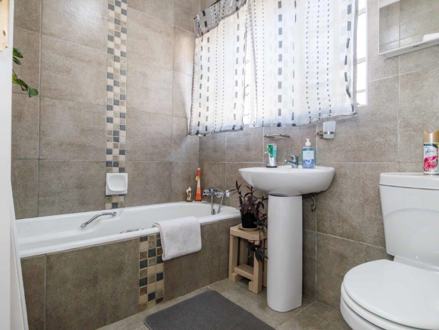 3 Bedroom Property for Sale in Eden Glen Gauteng