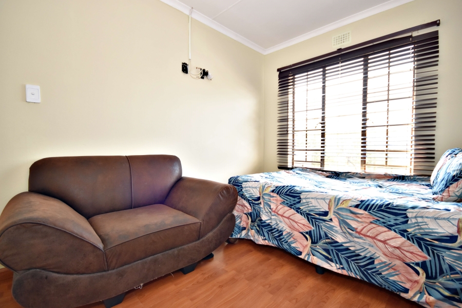 2 Bedroom Property for Sale in Sonneglans Gauteng