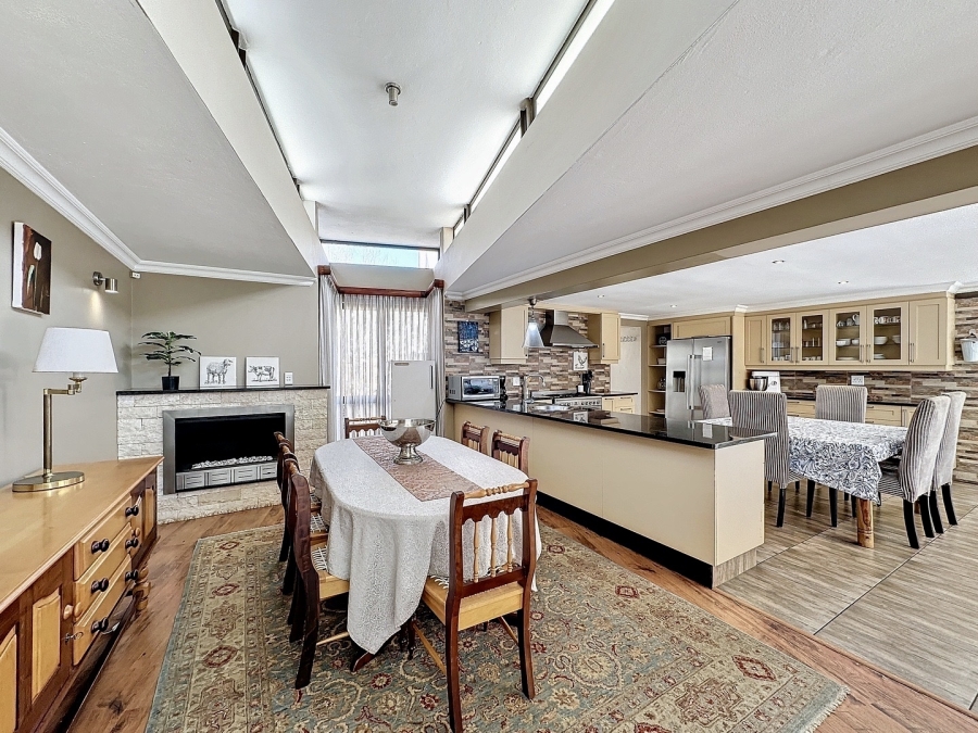 4 Bedroom Property for Sale in Southdowns Estate Gauteng