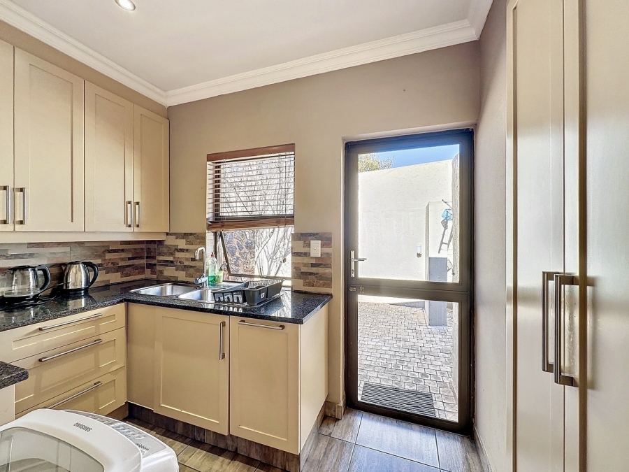 4 Bedroom Property for Sale in Southdowns Estate Gauteng