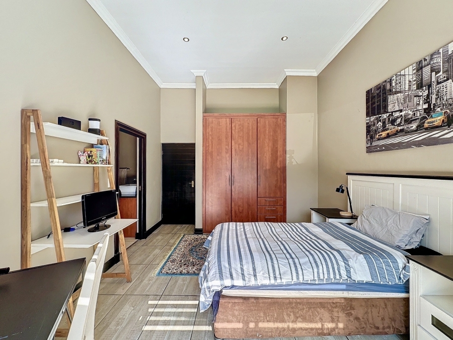 4 Bedroom Property for Sale in Southdowns Estate Gauteng