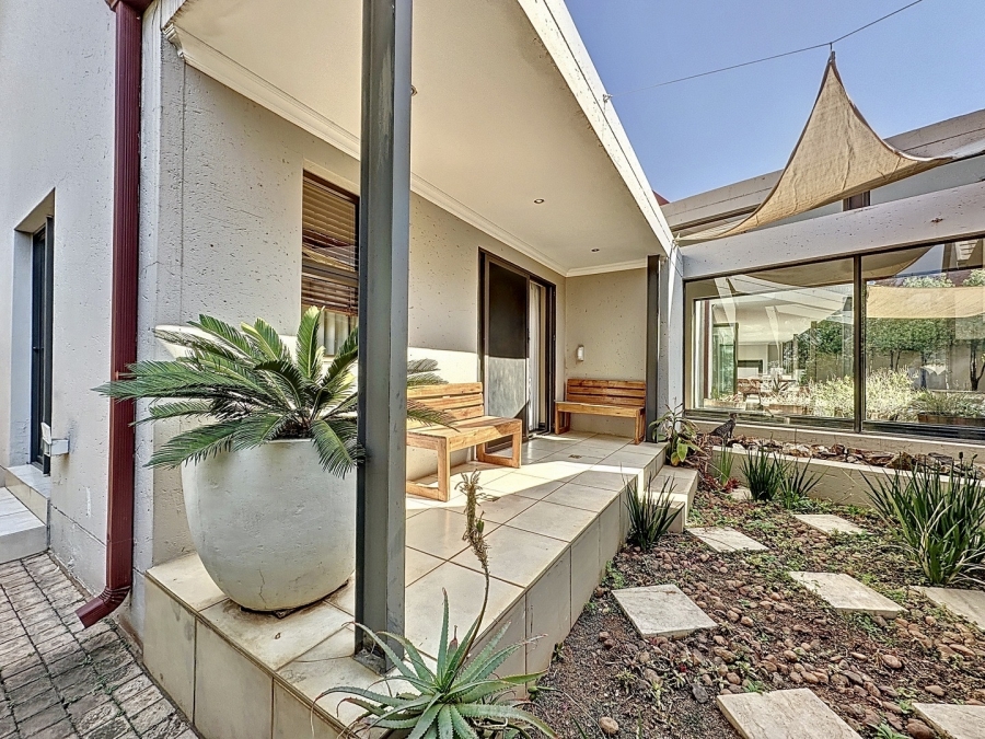 4 Bedroom Property for Sale in Southdowns Estate Gauteng