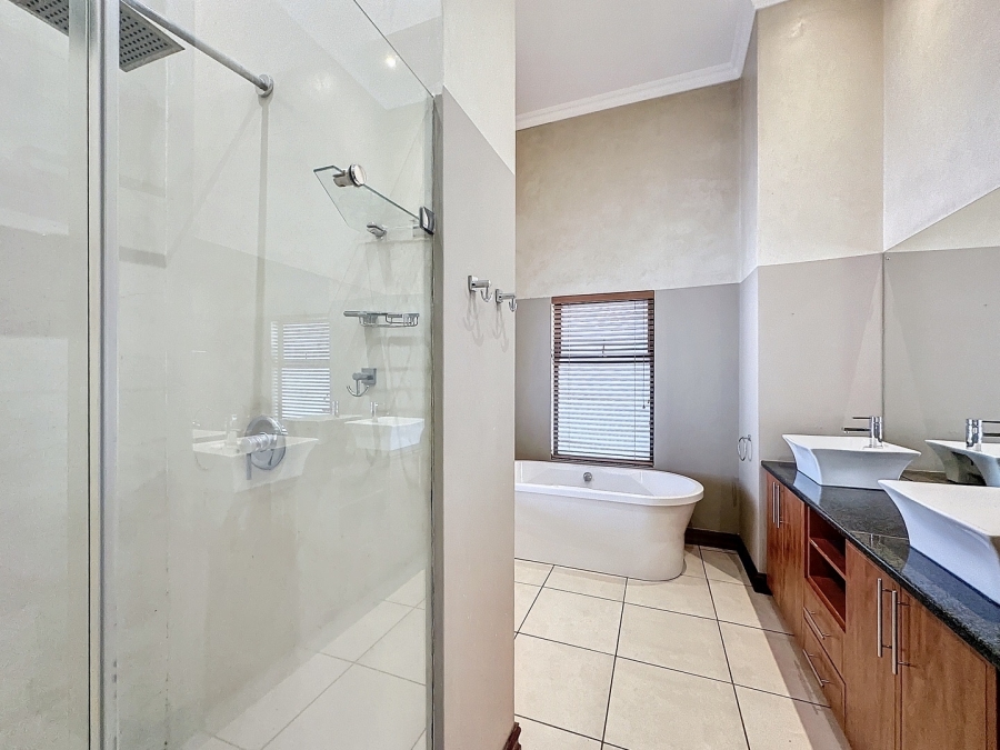 4 Bedroom Property for Sale in Southdowns Estate Gauteng
