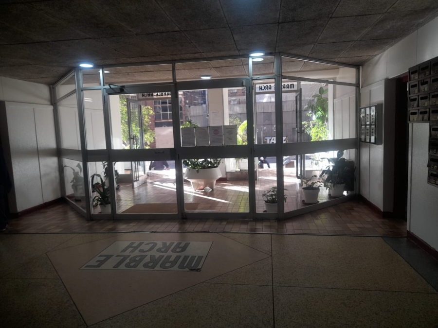 2 Bedroom Property for Sale in Hillbrow Gauteng