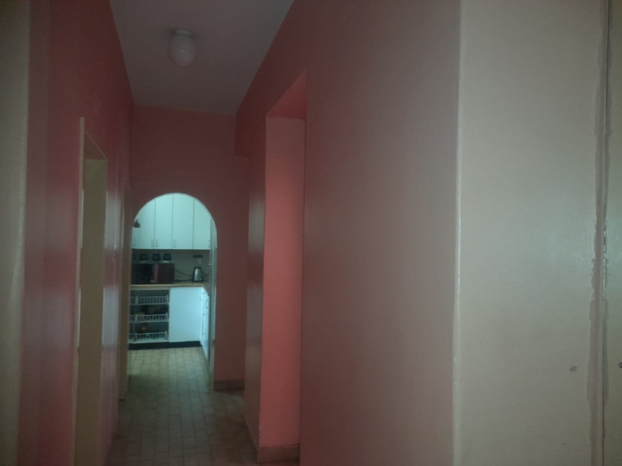 2 Bedroom Property for Sale in Hillbrow Gauteng