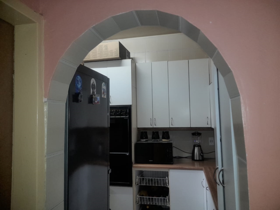 2 Bedroom Property for Sale in Hillbrow Gauteng