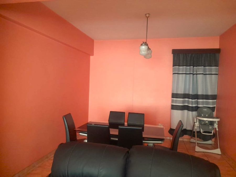2 Bedroom Property for Sale in Hillbrow Gauteng