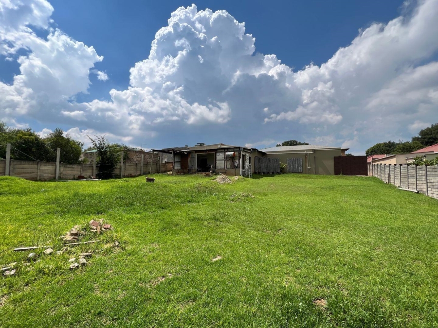 To Let 0 Bedroom Property for Rent in Discovery Gauteng