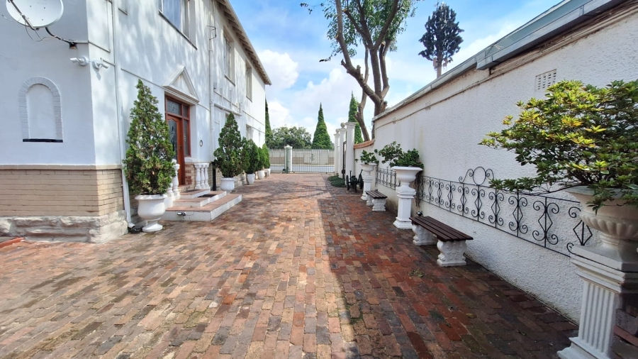 18 Bedroom Property for Sale in Germiston Central Gauteng